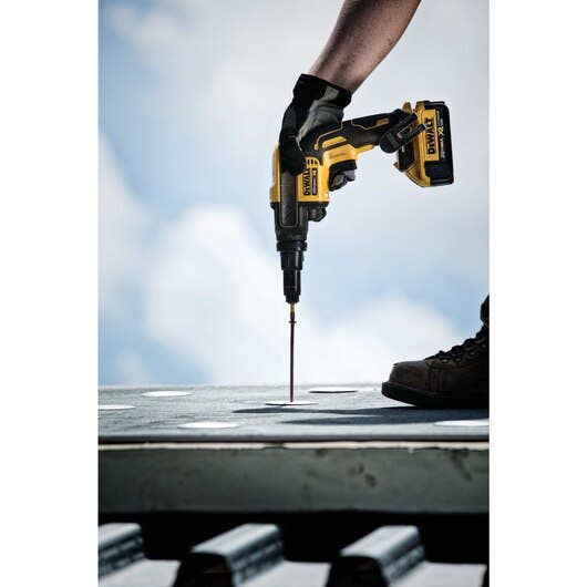 20V MAX* XR® Versa-Clutch Adjustable Torque Screwgun Kit