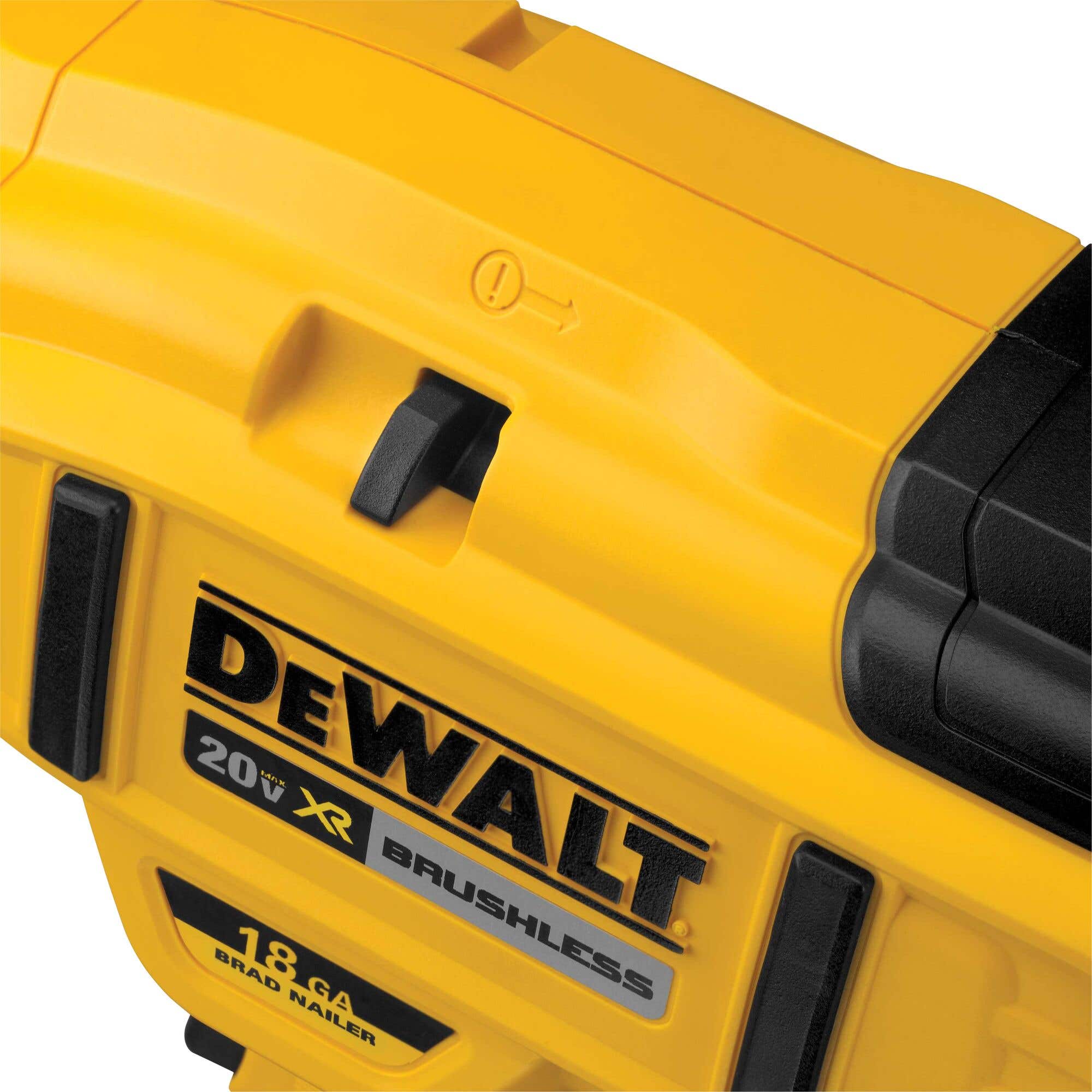 Dewalt 20v max xr 18 gauge brad nailer discount