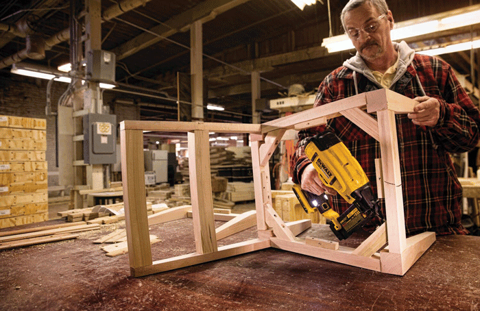20 volt dewalt brad nailer 2025